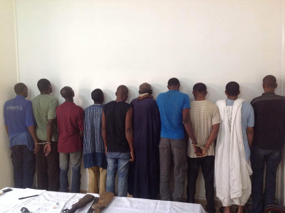 AUTEUR DE PLUSIEURS VOLS ET AGRESSIONS EN BANLIEUE: Le gang d’Ass Malick Ng. démantelé grâce à la caméra de surveillance d’une boutique AUTEUR DE PLUSIEURS VOLS ET AGRESSIONS EN BANLIEUE: Le gang d’Ass Malick Ng. démantelé grâce à la caméra de surveillance d’une boutique