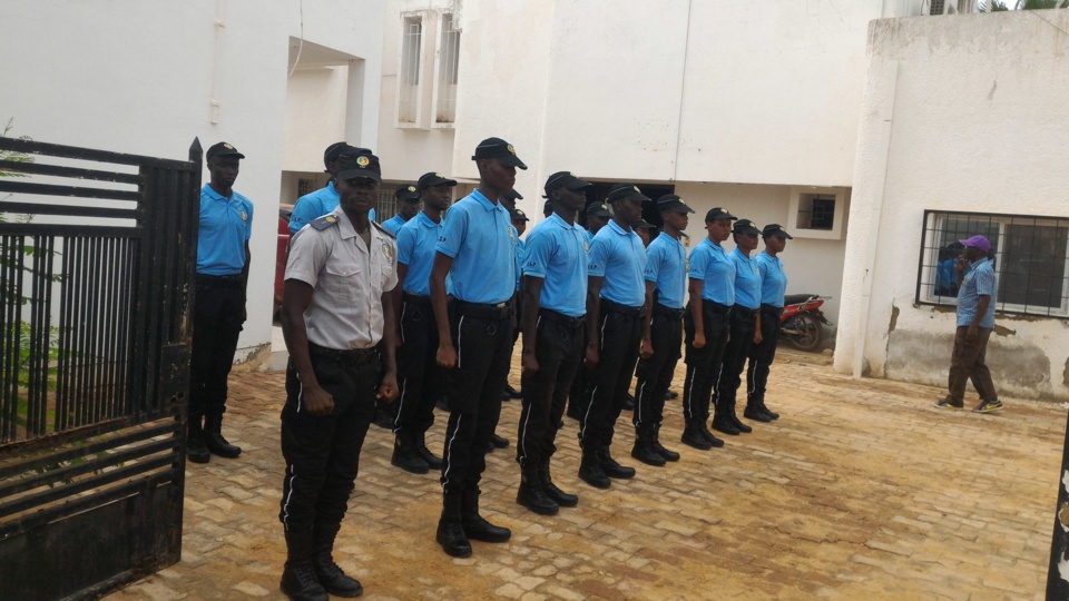 FIN DE CONTRAT DE LA PREMIERE GENERATION: 7000 Agents de sécurité de proximité à la rue au mois de mars FIN DE CONTRAT DE LA PREMIERE GENERATION: 7000 Agents de sécurité de proximité à la rue au mois de mars