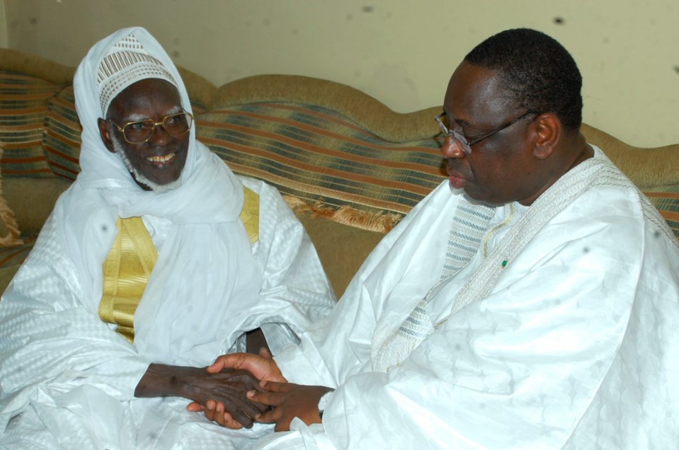 CONDOLÉANCES DU CHEF DE L'ÉTAT, HIER À SERIGNE MOUNTAKHA MBACKE: «Nous avons la certitude que Serigne Mountakha Mbacké est un homme qui va perpétuer et entretenir cette œuvre» CONDOLÉANCES DU CHEF DE L'ÉTAT, HIER À SERIGNE MOUNTAKHA MBACKE: «Nous avons la certitude que Serigne Mountakha Mbacké est un homme qui va perpétuer et entretenir cette œuvre»