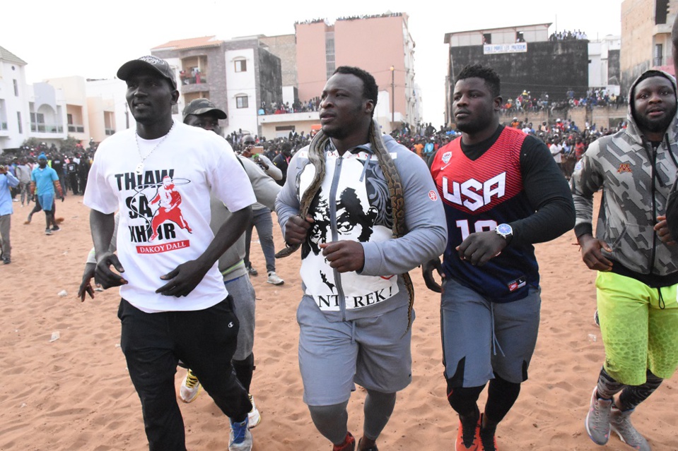 METTRE FIN AUX OPEN-PRESS A MOINS D'UNE SEMAINE D'UN COMBAT: désordre, vols et agressions à l'netrainement d'Ama Baldé