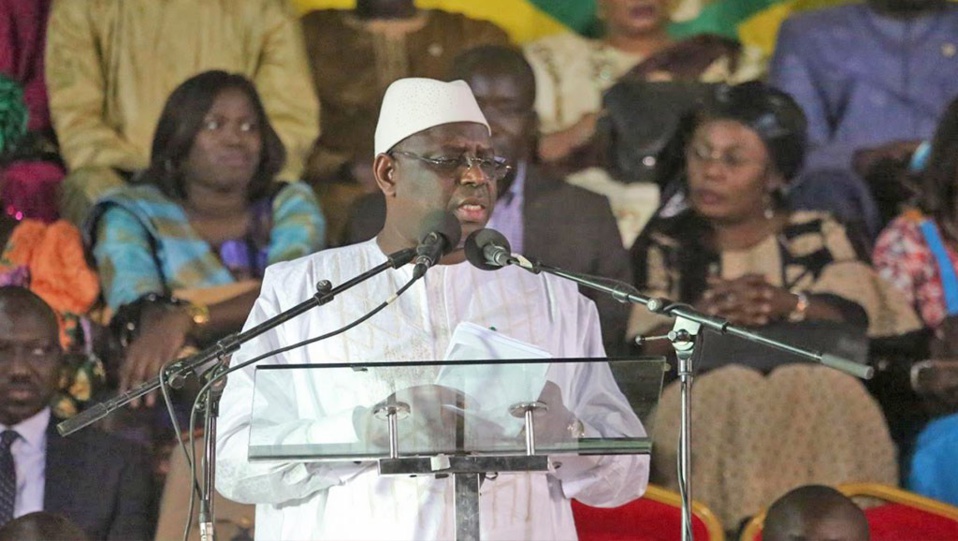 OUVERTURE SEMAINE DE LA JEUNESSE: un fiasco total, les 14 régions pas représentées, Pikine boude Macky qui vante les qualités de la première dame OUVERTURE SEMAINE DE LA JEUNESSE: un fiasco total, les 14 régions pas représentées, Pikine boude Macky qui vante les qualités de la première dame