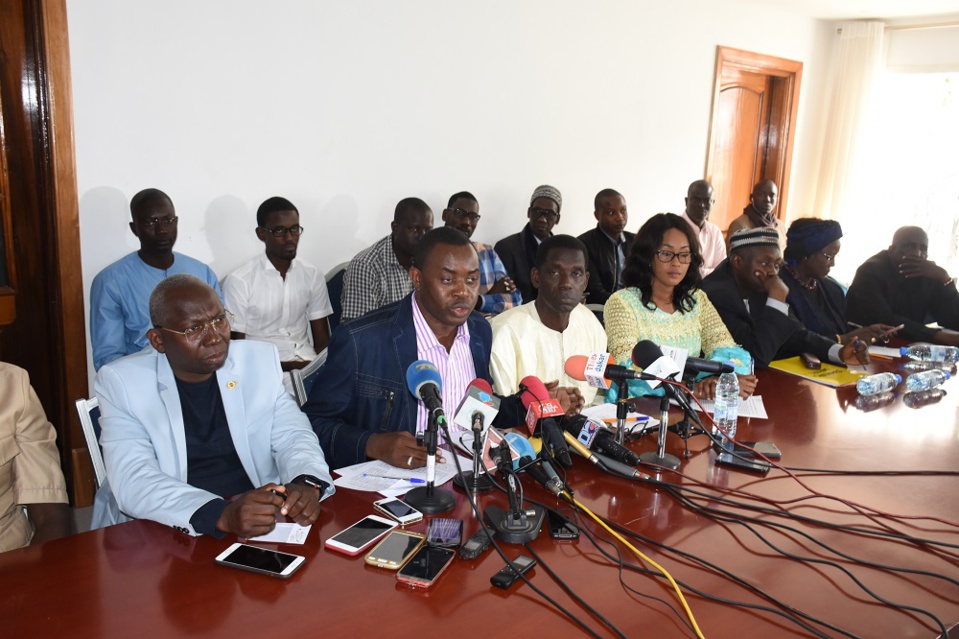 RÉSISTANCE NATIONALE CONTRE LE RÉGIME SALL: le front s'élargit et étale son plan d'action RÉSISTANCE NATIONALE CONTRE LE RÉGIME SALL: le front s'élargit et étale son plan d'action