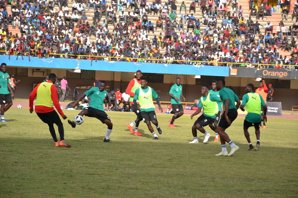 ULTIME SEANCE HIER A LEOPOLD SENGHOR: Ateliers et jeu réduit