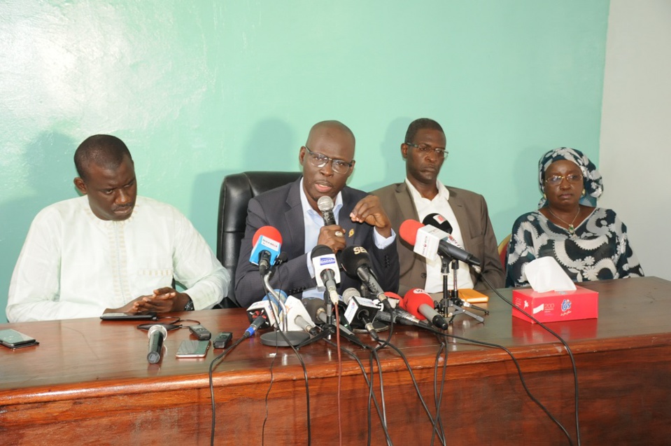 REAGISSANT SUR LA DECISION DE LA CEDEAO: Cheikh Bamba Dièye, Hélène Tine et Moussa Taye font feu sur Macky et son régime REAGISSANT SUR LA DECISION DE LA CEDEAO: Cheikh Bamba Dièye, Hélène Tine et Moussa Taye font feu sur Macky et son régime