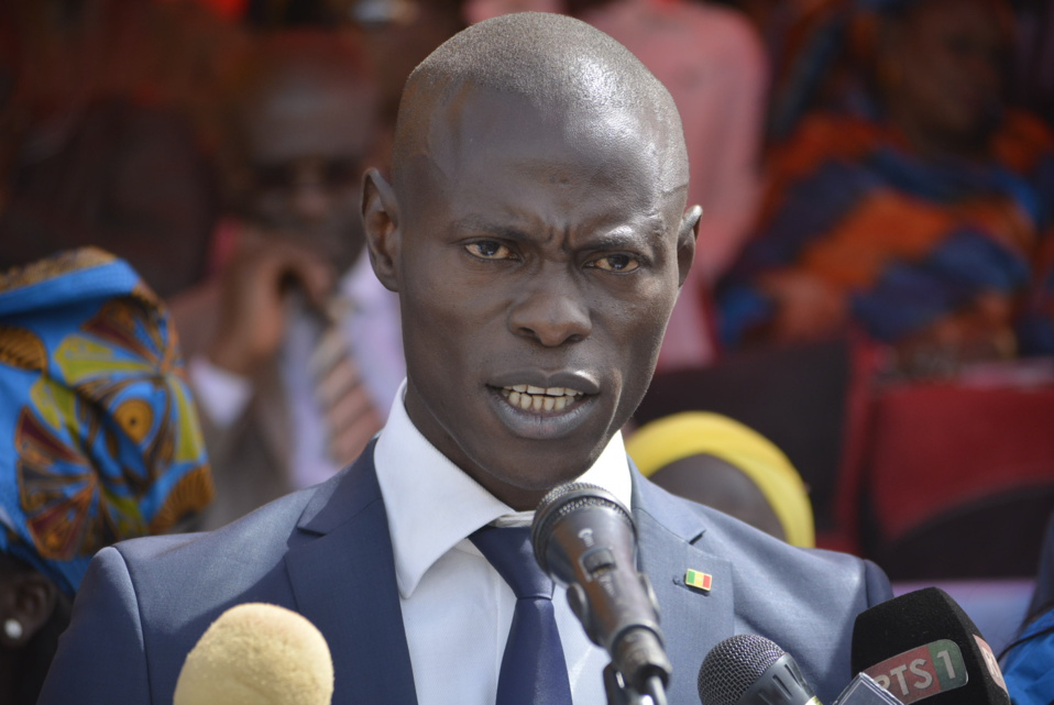 PAPE GORGUI NDONG SUR LES VACANCES CITOYENNES: «Je serai très heureux de voir une grande personnalité comme Youssou Ndour à nos côtés. J’irai personnellement le voir chez lui pour l’inviter à nous rejoindre» PAPE GORGUI NDONG SUR LES VACANCES CITOYENNES: «Je serai très heureux de voir une grande personnalité comme Youssou Ndour à nos côtés. J’irai personnellement le voir chez lui pour l’inviter à nous rejoindre»
