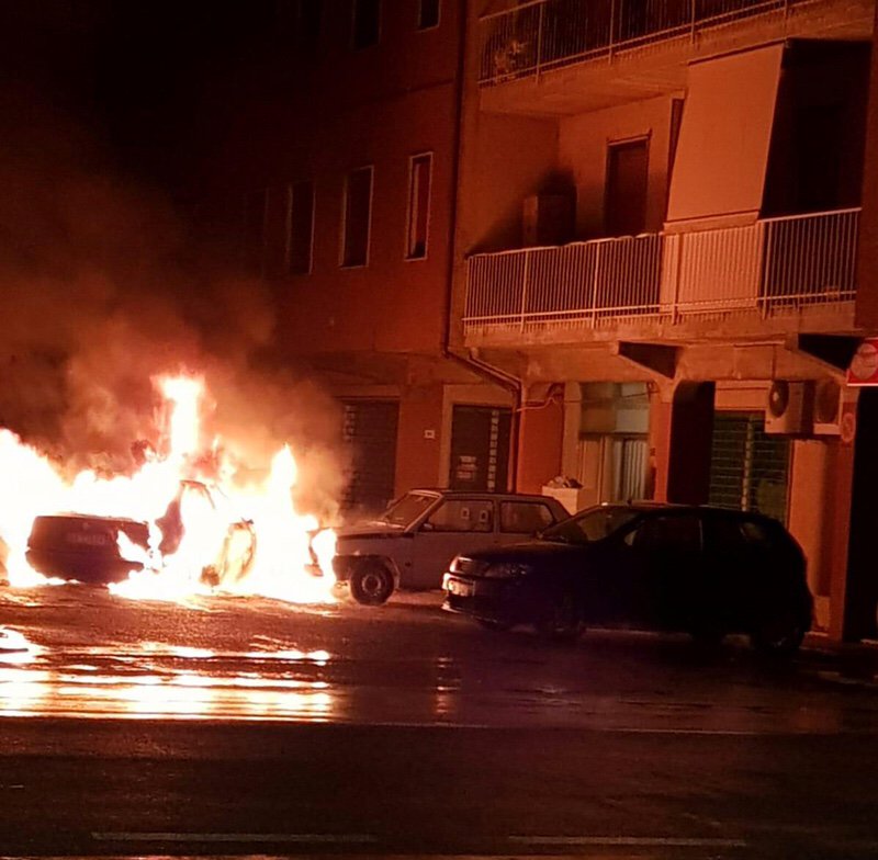 ITALIE: Suite à un bagarre, une Sénégalaise de 37 ans met le feu à la voiture de son mari, se brûle et finit à l'hôpital
