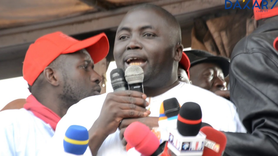 BAMBA FALL CRACHE DU FEU SUR LE SG DU PS: «Ousmane Tanor Dieng n’a jamais rien gagné de sa vie, il a échoué partout» BAMBA FALL CRACHE DU FEU SUR LE SG DU PS: «Ousmane Tanor Dieng n’a jamais rien gagné de sa vie, il a échoué partout»