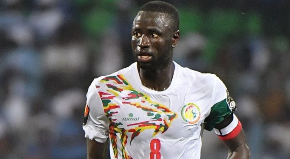 CHEIKHOU KOUYATE CAPITAINE: «Si on ne bat pas le Soudan, je pense qu’on n’aura rien à faire à la Can» CHEIKHOU KOUYATE CAPITAINE: «Si on ne bat pas le Soudan, je pense qu’on n’aura rien à faire à la Can»