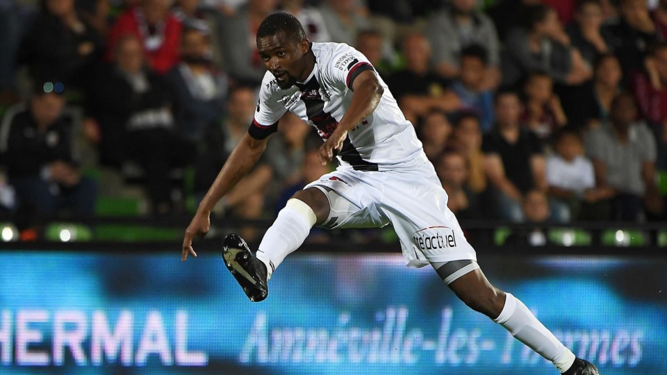 SA CHEVILLE USEE: Moustapha Diallo contraint d'arrêter sa carrière SA CHEVILLE USEE: Moustapha Diallo contraint d'arrêter sa carrière