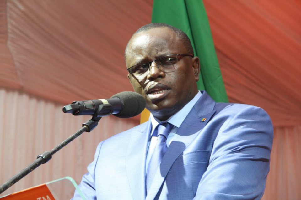 MATAR BA MINISTRE DES SPORTS: « le salaire d’Aliou Cissé sera augmenter» MATAR BA MINISTRE DES SPORTS: « le salaire d’Aliou Cissé sera augmenter»