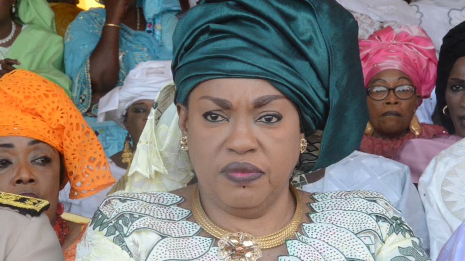 NDEYE SALY DIENG, MINISTRE DE LA FEMME, DE L’ENFANCE ET DE LA FAMILLE: «Je ne suis pas là pour répondre à des questions individuelles» NDEYE SALY DIENG, MINISTRE DE LA FEMME, DE L’ENFANCE ET DE LA FAMILLE: «Je ne suis pas là pour répondre à des questions individuelles»