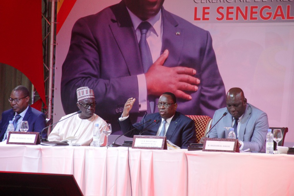 MACKY SALL A LA PRESENTATION DE SON LIVRE: Dakar, Ousmane Sonko, Idy, Code des télécommunications et la bande à Sandrine… au cœur