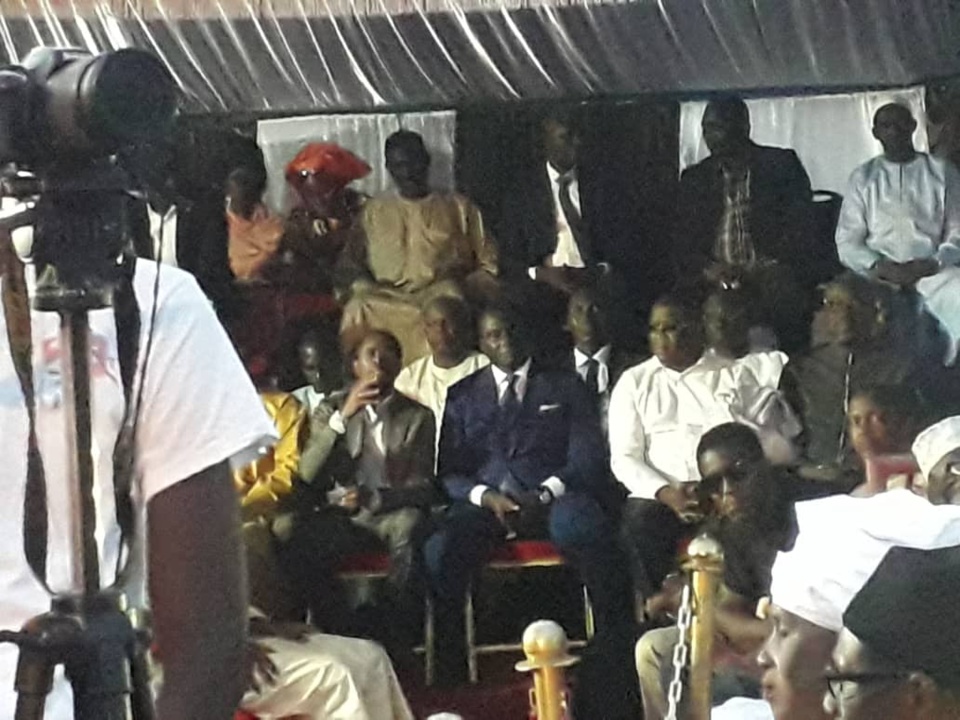 Thies: remise par Abdou Mbow des bourses de formation aux jeunes, d’attestation de formation aux femmes, de matériels mécaniques et de kits en coiffure Thies: remise par Abdou Mbow des bourses de formation aux jeunes, d’attestation de formation aux femmes, de matériels mécaniques et de kits en coiffure