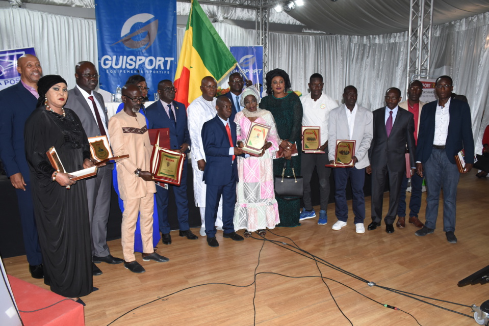 PERSONNALITES SPORTIVES DE 2018: «Sport 221» fête Matar Bâ et Diagna Ndiaye PERSONNALITES SPORTIVES DE 2018: «Sport 221» fête Matar Bâ et Diagna Ndiaye
