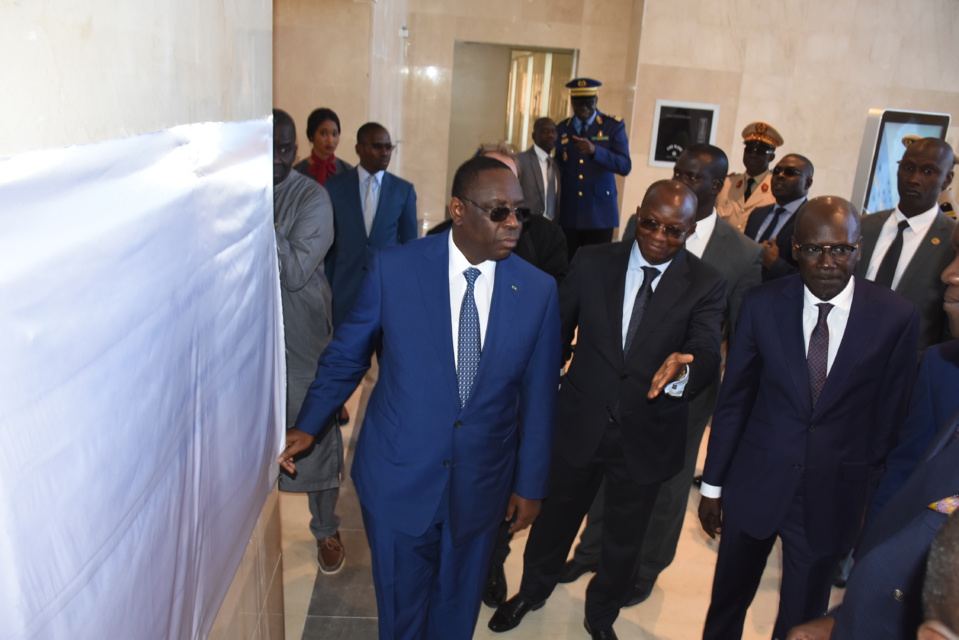 INAUGURATION DU BUILDING ADMINISTRATIF RÉNOVÉ: Macky Sall magnifie le joyau, s’extasie devant sa solidité, sa fonctionnalité et sa sécurisation et réhabilite le Maodo INAUGURATION DU BUILDING ADMINISTRATIF RÉNOVÉ: Macky Sall magnifie le joyau, s’extasie devant sa solidité, sa fonctionnalité et sa sécurisation et réhabilite le Maodo