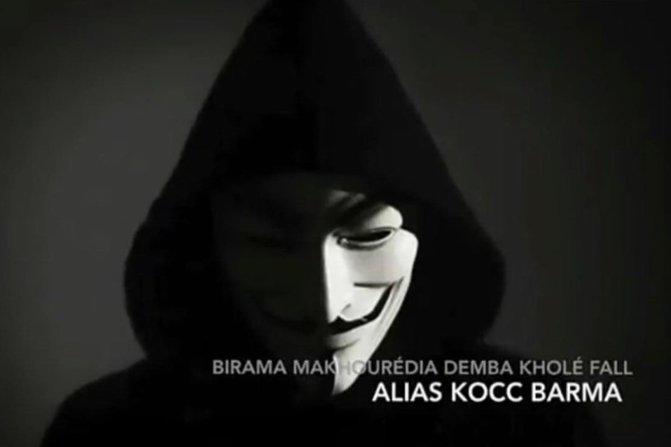 LE JUSTICIER DES RESEAUX SOCIAUX ANNONCE SA RETRAITE DEFINITIVE: «Kocc fait ses adieux, il ne diffusera plus de sextape…» LE JUSTICIER DES RESEAUX SOCIAUX ANNONCE SA RETRAITE DEFINITIVE: «Kocc fait ses adieux, il ne diffusera plus de sextape…»