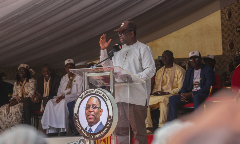 MACKY SALL A GOUDOMP: «Ne répondez pas à la violence. Celui qui vous provoque, ignorez-le. Faites comme votre candidat, il ne répond jamais» MACKY SALL A GOUDOMP: «Ne répondez pas à la violence. Celui qui vous provoque, ignorez-le. Faites comme votre candidat, il ne répond jamais»