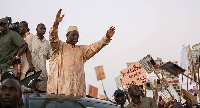 Macky Sall drague les femmes: "vous me rappelez ma maman..."