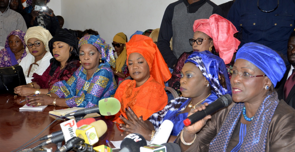 Manifestation contre la confiscation de la volonté populaire: les femmes de l’opposition gazées, 9 personnes arrêtés Manifestation contre la confiscation de la volonté populaire: les femmes de l’opposition gazées, 9 personnes arrêtés