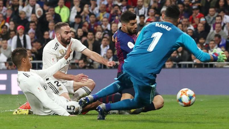 Raphaël Varane publie une photo de sa grave blessure au genou après Real-Barça