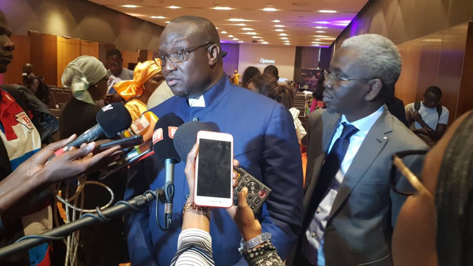 LANCEMENT DE LA PLATEFORME POUR LE RECRUTEMENT DES JEUNES: La Senelec propose son application pour les demandes de stage et de travail LANCEMENT DE LA PLATEFORME POUR LE RECRUTEMENT DES JEUNES: La Senelec propose son application pour les demandes de stage et de travail