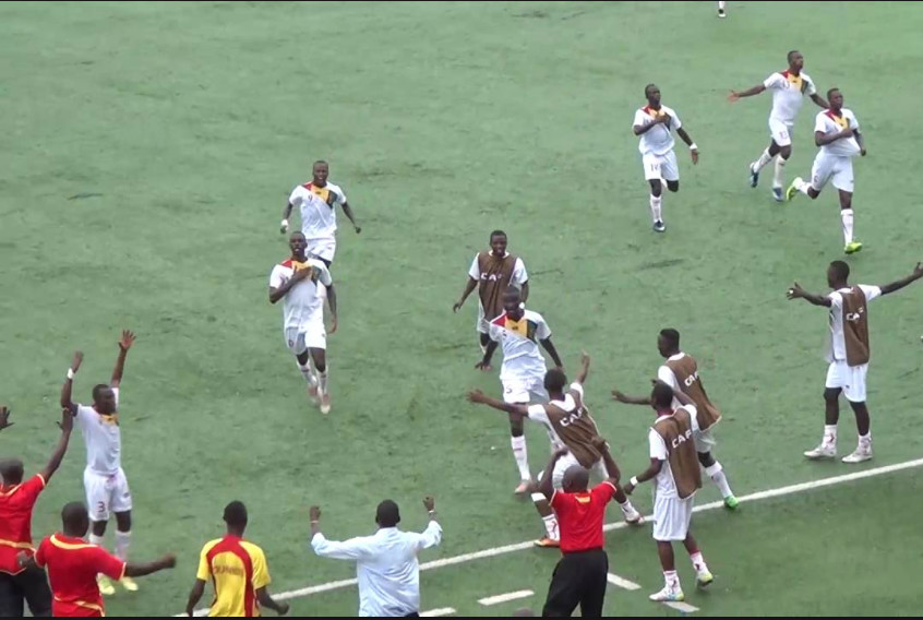 BATTUS PAR LA GUINEE 2-1 : Les Lionceaux se compliquent la tâche