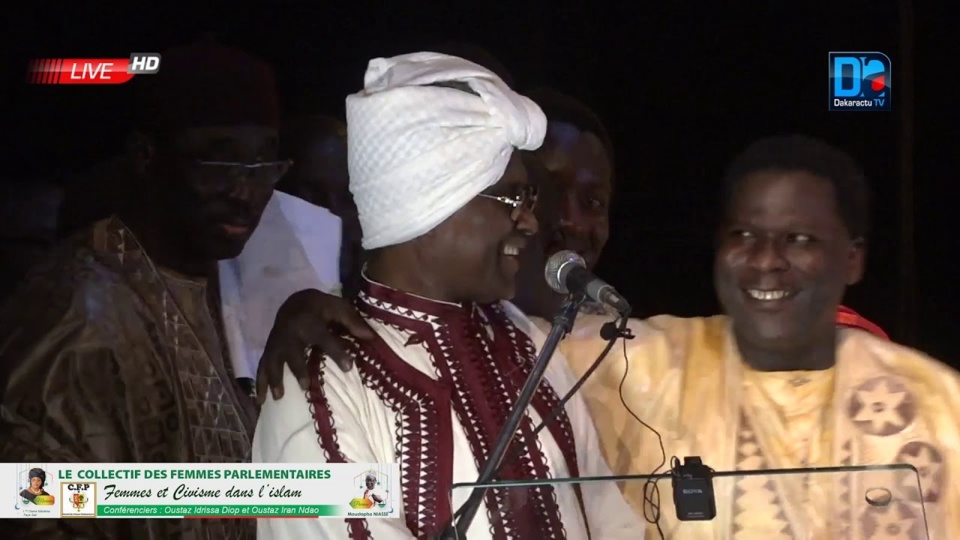 CONFERENCE RELIGIEUSE DES FEMMES PARLEMENTAIRES: Iran Ndao boude, Mame Diarra Fam et Yéya Diallo se donnent en spectacle CONFERENCE RELIGIEUSE DES FEMMES PARLEMENTAIRES: Iran Ndao boude, Mame Diarra Fam et Yéya Diallo se donnent en spectacle