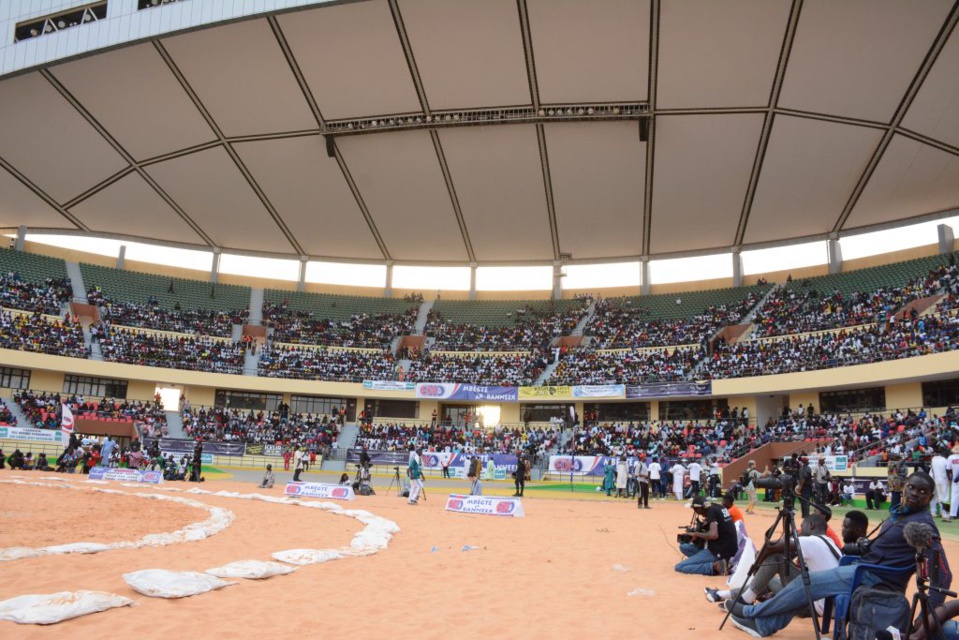 LUTTE : L’arène nationale a tenu le choc, mais… LUTTE : L’arène nationale a tenu le choc, mais…
