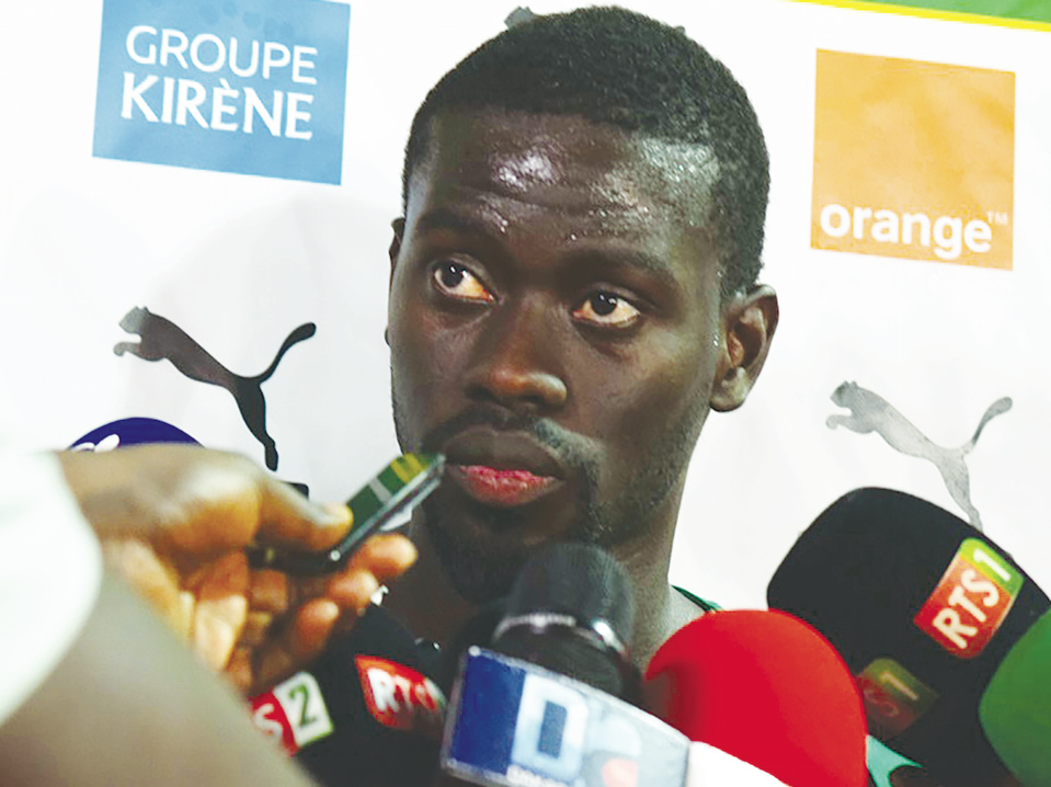 PAPE ALIOUNE NDIAYE SUR LE MATCH CONTRE LA TANZANIE : «Ça ne sera pas facile, mais on est prêt» PAPE ALIOUNE NDIAYE SUR LE MATCH CONTRE LA TANZANIE : «Ça ne sera pas facile, mais on est prêt»