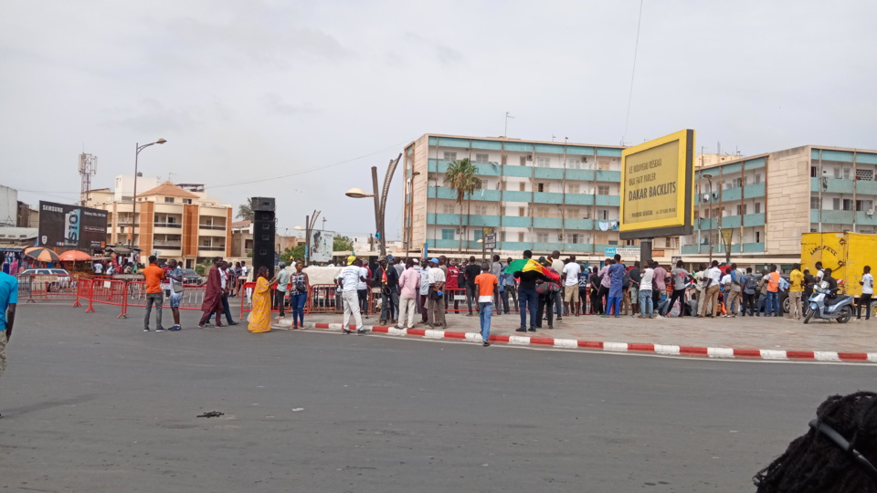 PETROLE ET GAZ DU SENEGAL: Aar Li Nu Bokk» perd la bataille de la mobilisation, accule Macky, exige la déclassification du rapport de l’IGE et saisit la Cour suprême PETROLE ET GAZ DU SENEGAL: Aar Li Nu Bokk» perd la bataille de la mobilisation, accule Macky, exige la déclassification du rapport de l’IGE et saisit la Cour suprême
