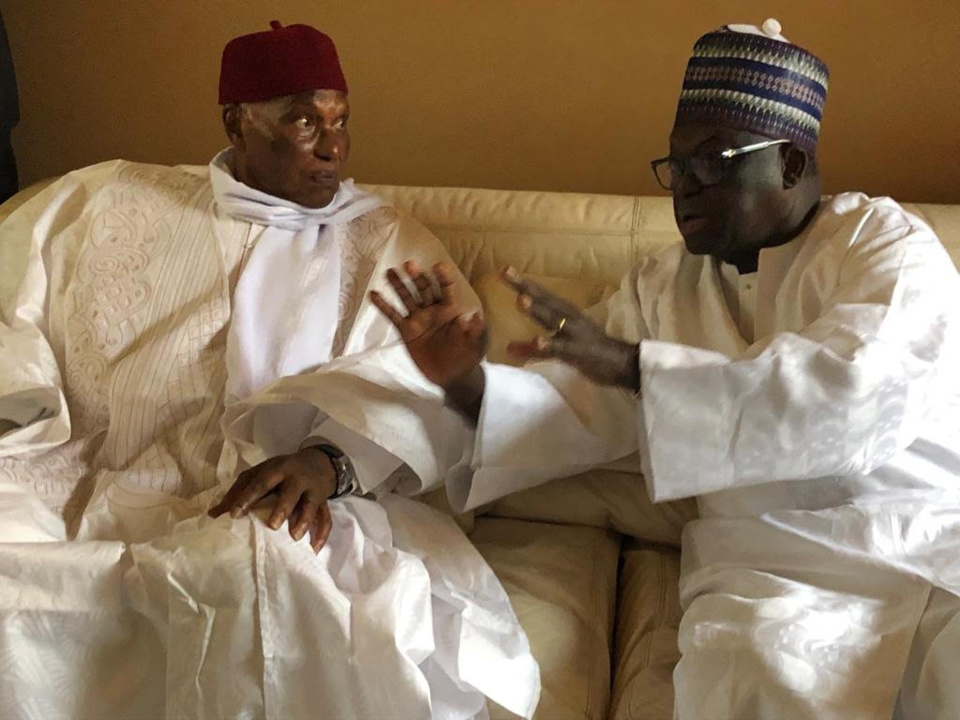NIASSE A Me ABDOULAYE WADE: «Je suis sûr que tous les Sénégalais apprécient votre geste» NIASSE A Me ABDOULAYE WADE: «Je suis sûr que tous les Sénégalais apprécient votre geste»