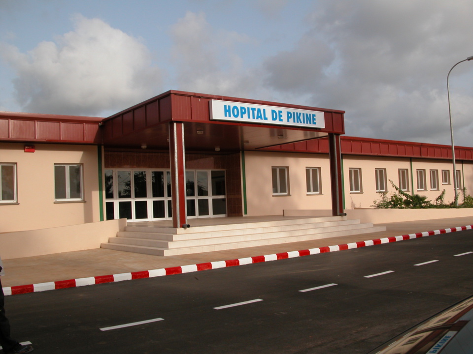 HORREUR A L’HOPITAL DE PIKINE: Un pot contenant le fœtus et le placenta d’une patiente retrouvé dans la rue HORREUR A L’HOPITAL DE PIKINE: Un pot contenant le fœtus et le placenta d’une patiente retrouvé dans la rue