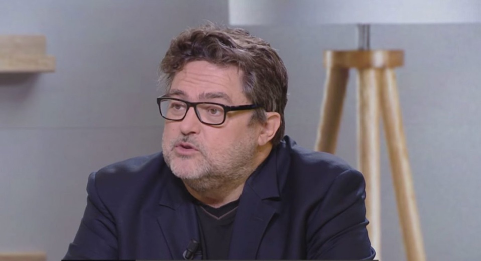 LE JOURNALISTE FRANÇAIS VINCENT DULUC POSE UN DEBAT : «Koulibaly, mieux que Thiago Silva ?» LE JOURNALISTE FRANÇAIS VINCENT DULUC POSE UN DEBAT : «Koulibaly, mieux que Thiago Silva ?»