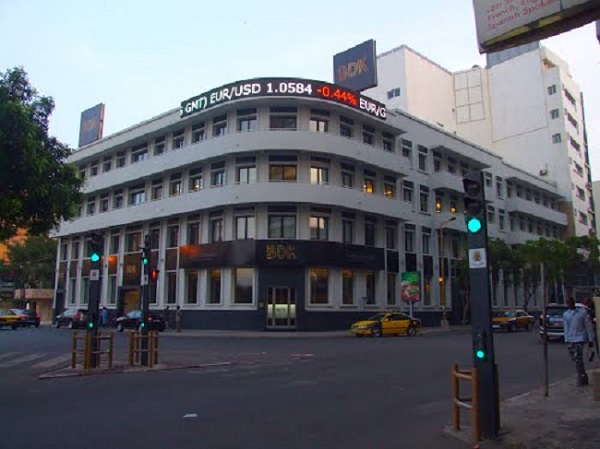 COMMENT 3 SENEGALAIS ET 5 NIGERIANS ONT POMPÉ LA BANQUE DE DAKAR: Ils avaient ouvert des comptes avec de faibles dépôts d’argent et fait des retraits frauduleux à coups de dizaines millions