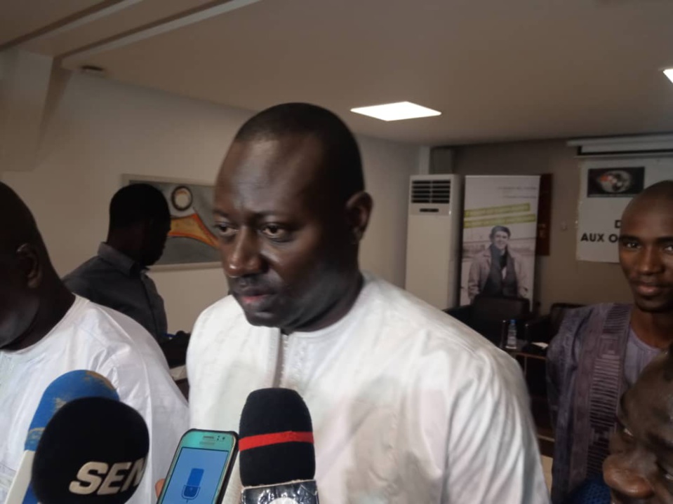 Le magistrat Samba Ndiaye Seck parle pour la première fois de son limogeage: "je suis quitte avec ma conscience, je continue ma carrière" Le magistrat Samba Ndiaye Seck parle pour la première fois de son limogeage: "je suis quitte avec ma conscience, je continue ma carrière"