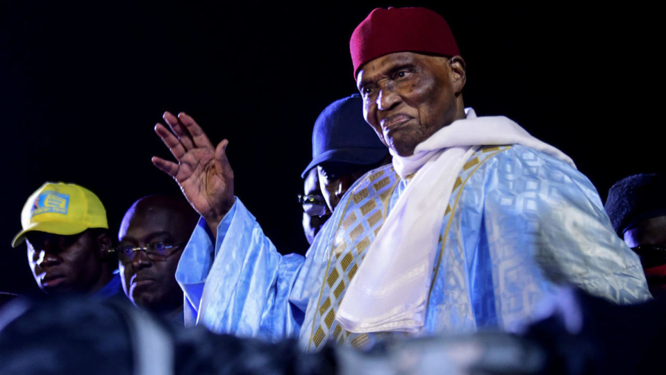 LE CORONAVIRUS AU SENEGAL : Wade suspend les activités du Pds et appelle à «la vigilance et à la responsabilité de chacun et de tous» LE CORONAVIRUS AU SENEGAL : Wade suspend les activités du Pds et appelle à «la vigilance et à la responsabilité de chacun et de tous»