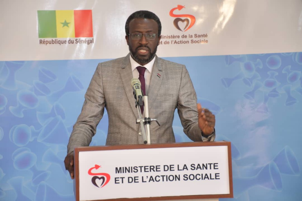 DR ABDOULAYE BOUSSO, DIRECTEUR DU COUS : «Au moins 500 lits ont été mobilisés pour pouvoir prendre en charge tous les malades» DR ABDOULAYE BOUSSO, DIRECTEUR DU COUS : «Au moins 500 lits ont été mobilisés pour pouvoir prendre en charge tous les malades»