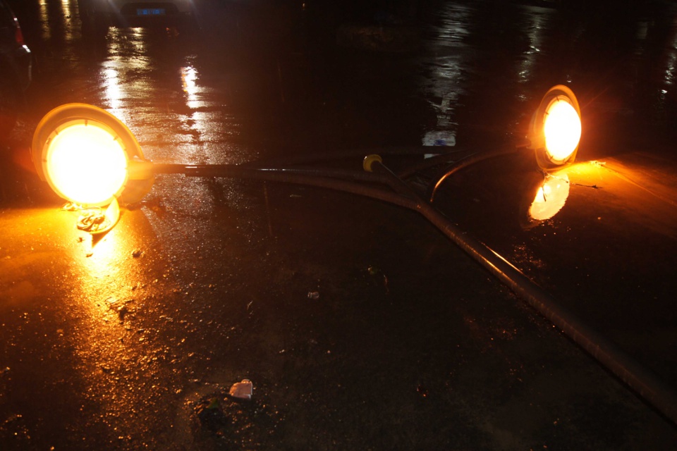 HORREUR EN PLEIN COUVRE-FEU A PIKINE: Un homme de 40 ans non identifié tué de trois coups de couteau à l’abdomen puis jeté dans un puits HORREUR EN PLEIN COUVRE-FEU A PIKINE: Un homme de 40 ans non identifié tué de trois coups de couteau à l’abdomen puis jeté dans un puits