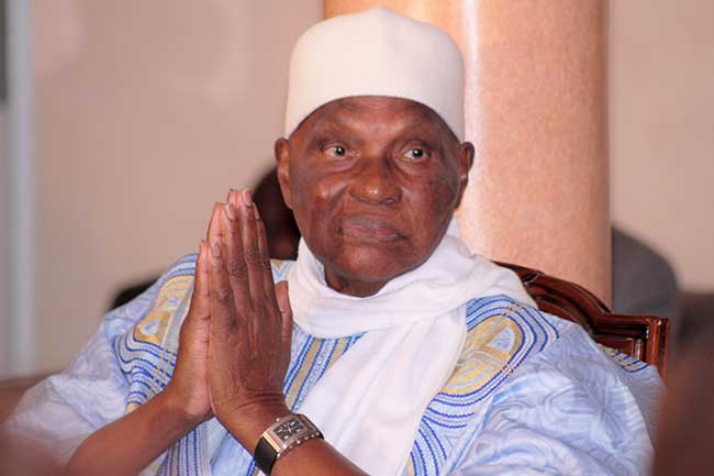 RAMADAN ET COVID-19 : Abdoulaye Wade prie pour la communauté musulmane et appelle à s’engager consciemment et pleinement dans l’offensive mondiale contre le virus.