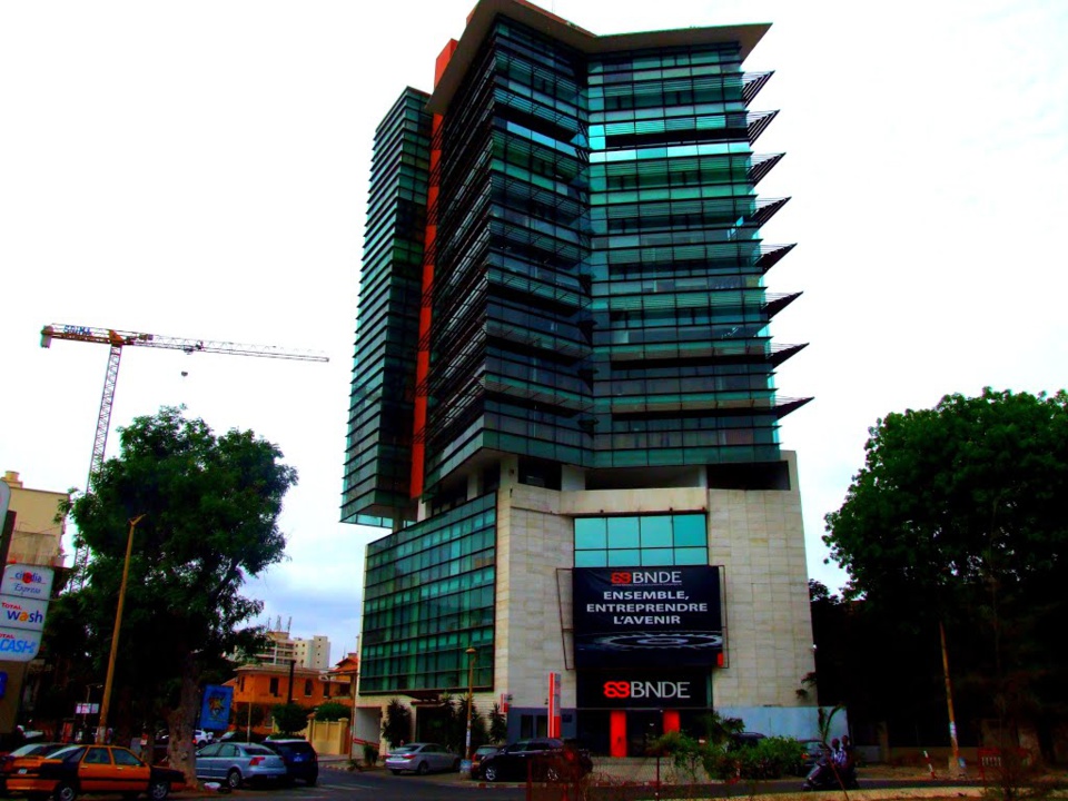 COVID-19 : La Bnde enregistre son premier cas, toutes les personnes ayant visité du lundi 4 au vendredi 8 la banque siège invitées à effectuer un test COVID-19 : La Bnde enregistre son premier cas, toutes les personnes ayant visité du lundi 4 au vendredi 8 la banque siège invitées à effectuer un test