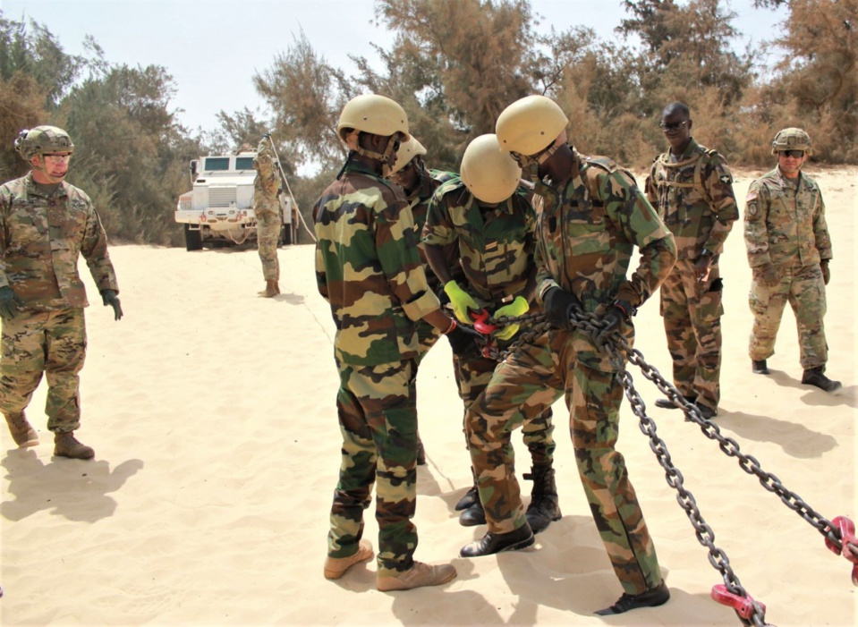 FORMATION DE L’ARMÉE SÉNÉGALAISE POUR L’ENTRETIEN DE SES VÉHICULES: Les officiers américains impressionnés par la compétence des Jambaars FORMATION DE L’ARMÉE SÉNÉGALAISE POUR L’ENTRETIEN DE SES VÉHICULES: Les officiers américains impressionnés par la compétence des Jambaars