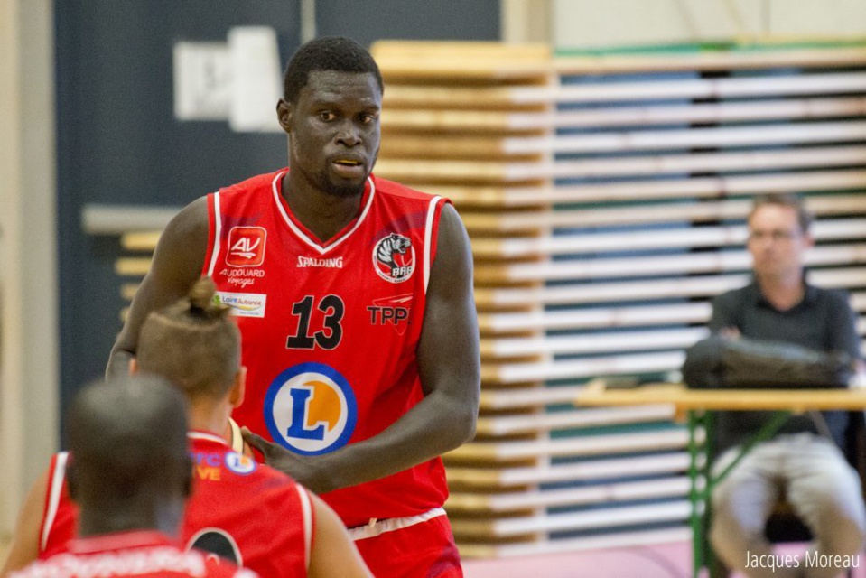 MOÏSE DIAME, UN INGENIEUR DANS LES RANGS DU CAEN BC: «Ma priorité était d’être capable de mener de front les études et le basket» MOÏSE DIAME, UN INGENIEUR DANS LES RANGS DU CAEN BC: «Ma priorité était d’être capable de mener de front les études et le basket»