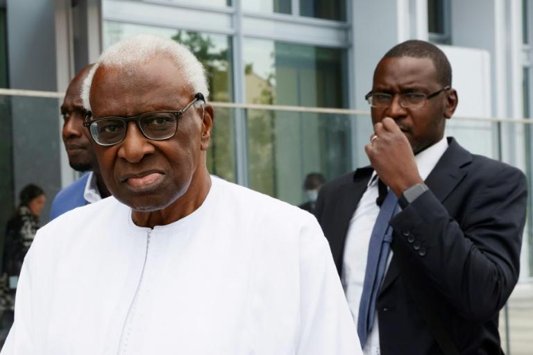 LAMINE DIACK S’ENERVE A LA BARRE: «Ce que vous dites, ce sont des délires, c’est du n’importe quoi, c’est ridicule…»