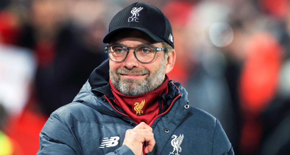 JÜRGEN KLOPP TISSE DES LAURIERS A SADIO MANE: «C’est un joueur complet, il est le bel exemple de l’amélioration de toute l’équipe» JÜRGEN KLOPP TISSE DES LAURIERS A SADIO MANE: «C’est un joueur complet, il est le bel exemple de l’amélioration de toute l’équipe»