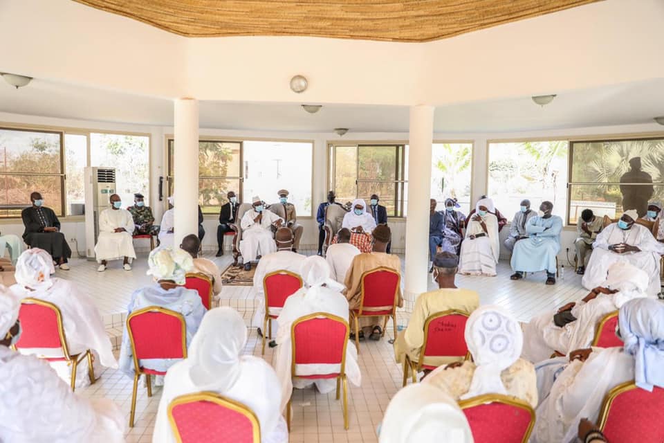 [Photo] Condoléances : Macky Sall chez Babacar Touré…