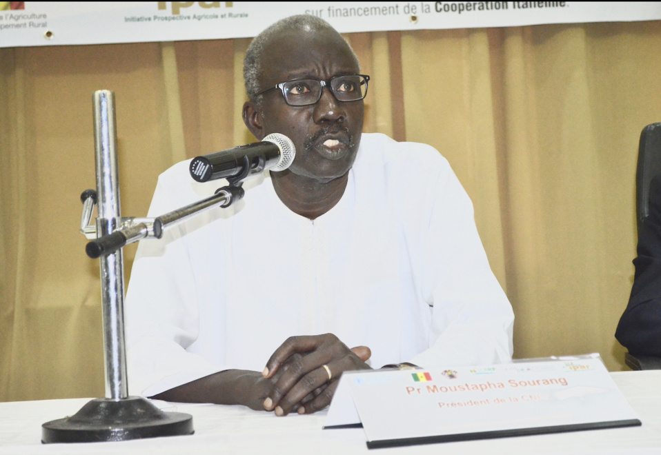 LEVEE DU CORPS SUIVI DE SON ENTERREMENT Des hommages élogieux au Pr Moustapha Sourang LEVEE DU CORPS SUIVI DE SON ENTERREMENT Des hommages élogieux au Pr Moustapha Sourang