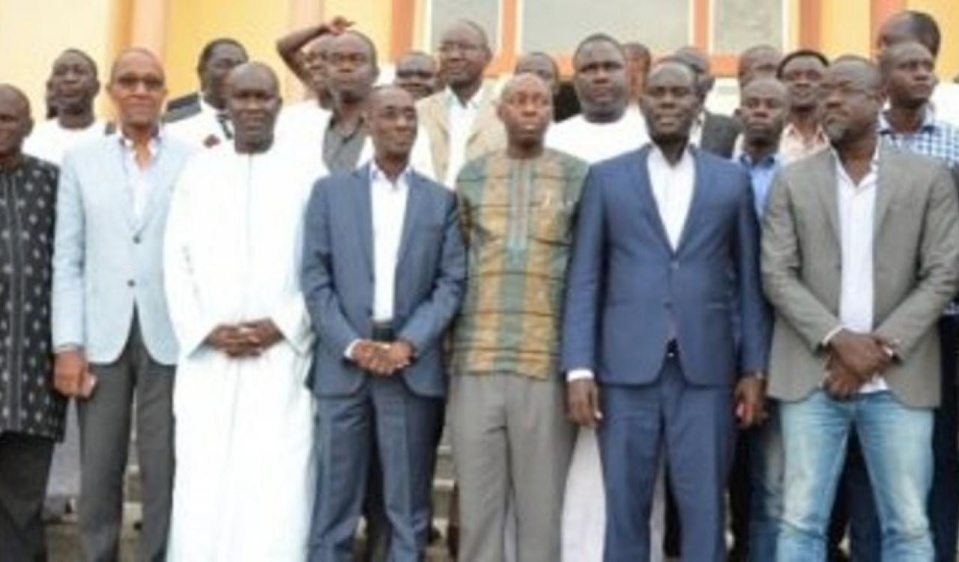 Entrée au gouvernement de Macky Sall: L’auto-exclusion de Idrissa Seck, Oumar Sarr et autres prononcée par le Frn Entrée au gouvernement de Macky Sall: L’auto-exclusion de Idrissa Seck, Oumar Sarr et autres prononcée par le Frn