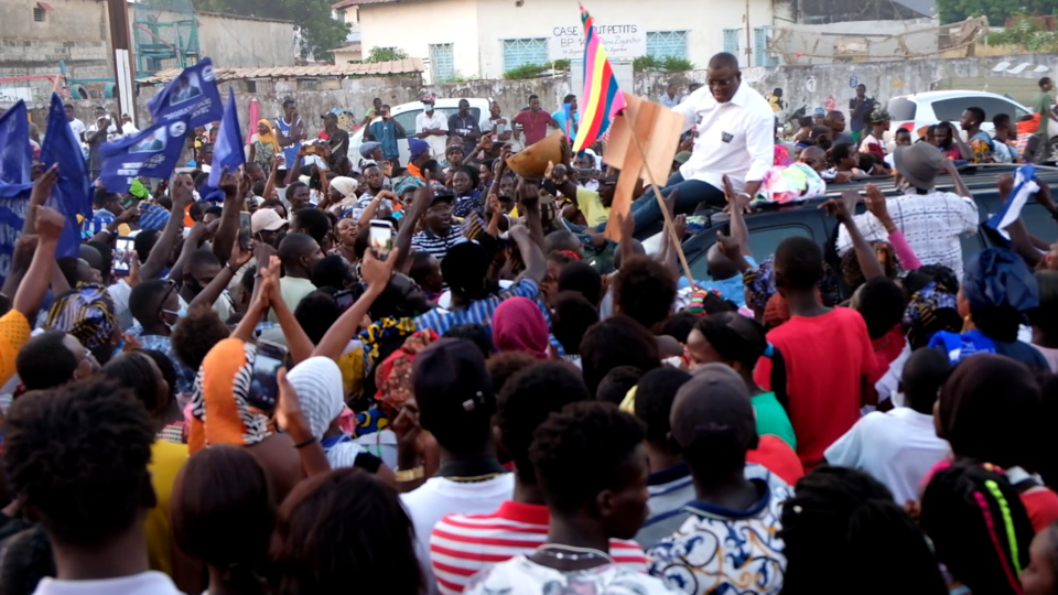 FORTE MOBILISATION À ZIGUINCHOR: Abdoulaye Baldé fait carton plein, annonce l’arrivée d’autres responsables de l’opposition FORTE MOBILISATION À ZIGUINCHOR: Abdoulaye Baldé fait carton plein, annonce l’arrivée d’autres responsables de l’opposition