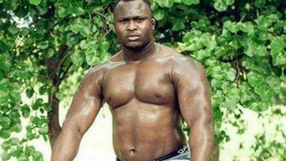 Face à la presse cette semaine: Modou Lo va aborder son "éventuel combat avec Ama Baldé" mais aussi le contrat avec Luc Nicolai Face à la presse cette semaine: Modou Lo va aborder son "éventuel combat avec Ama Baldé" mais aussi le contrat avec Luc Nicolai