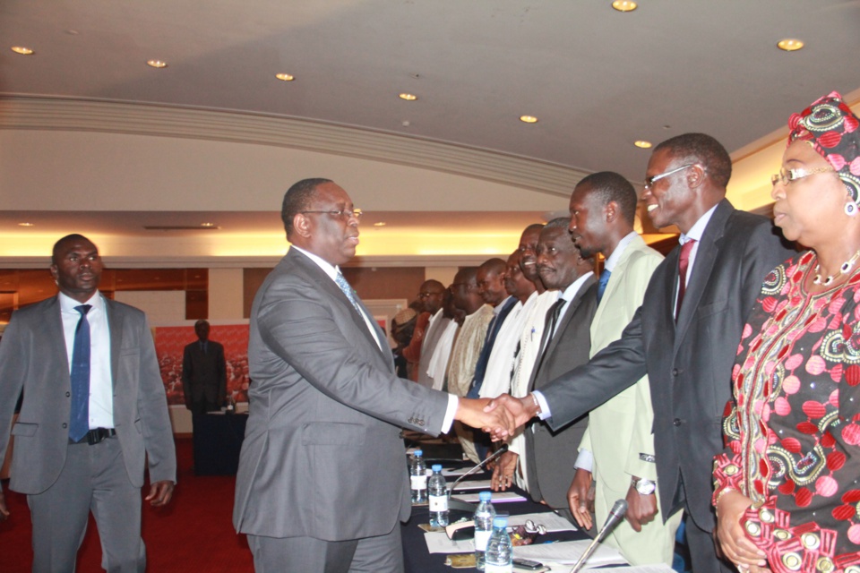 RENCONTRES SES ALLIÉS Macky reçoit à 17h la conférence des leaders des partis de Benno RENCONTRES SES ALLIÉS Macky reçoit à 17h la conférence des leaders des partis de Benno